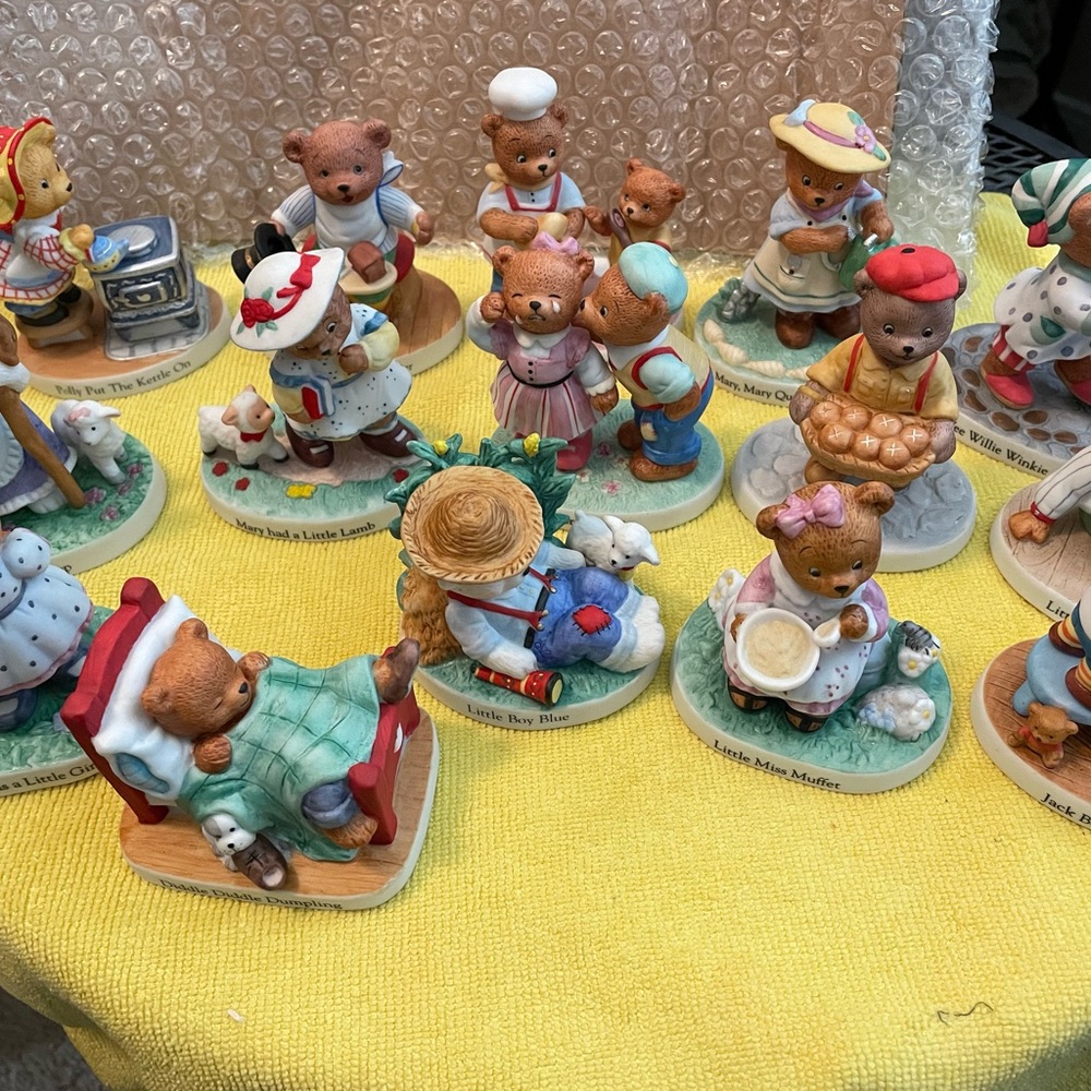 15 Nursery Rhyme Bears by Katharine Stevenson